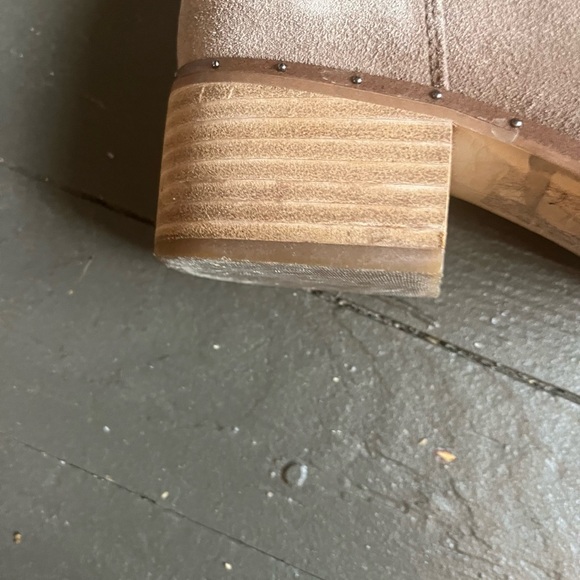 Bleecker & Bond Georgia tan suede ankle boots size 9.5 - Picture 8 of 11